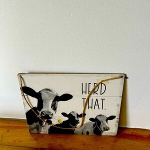 2 pictures. Bought from hobby lobby.